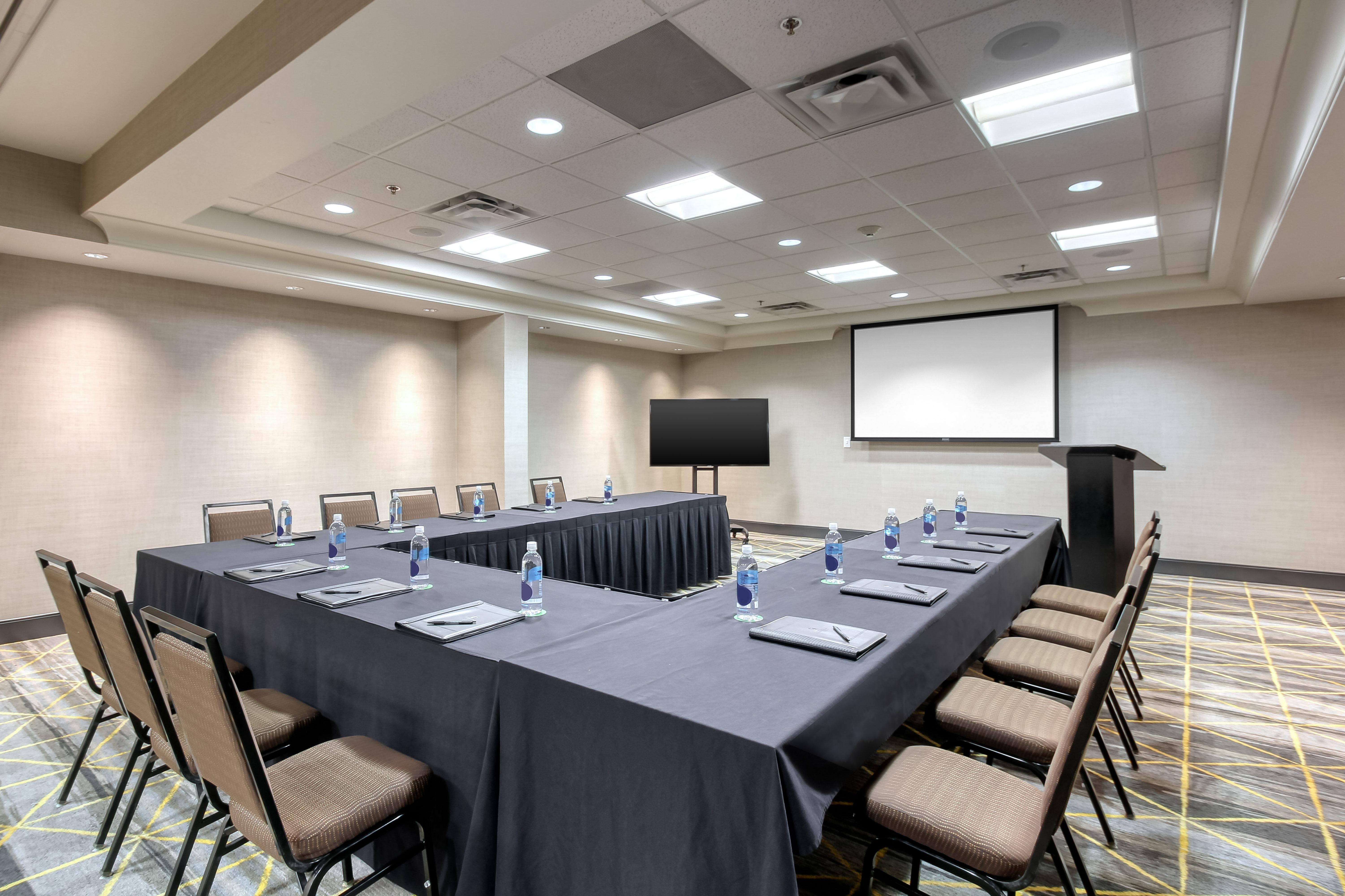 Holiday Inn & Suites Atlanta Airport North By Ihg College Park Εξωτερικό φωτογραφία